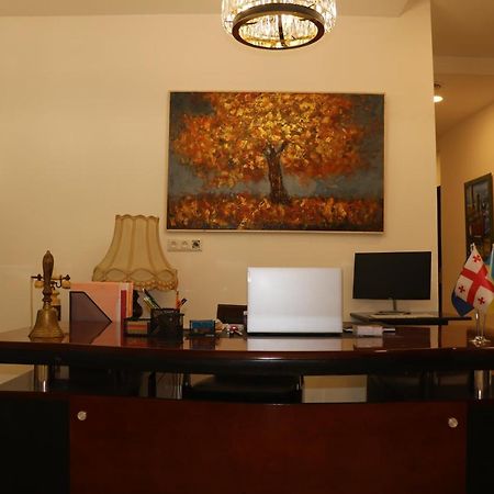 Hotel Verdzi Kutaisi Bagian luar foto