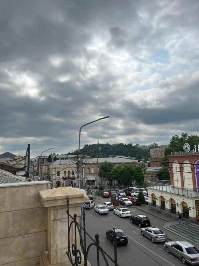 Hotel Verdzi Kutaisi Bagian luar foto