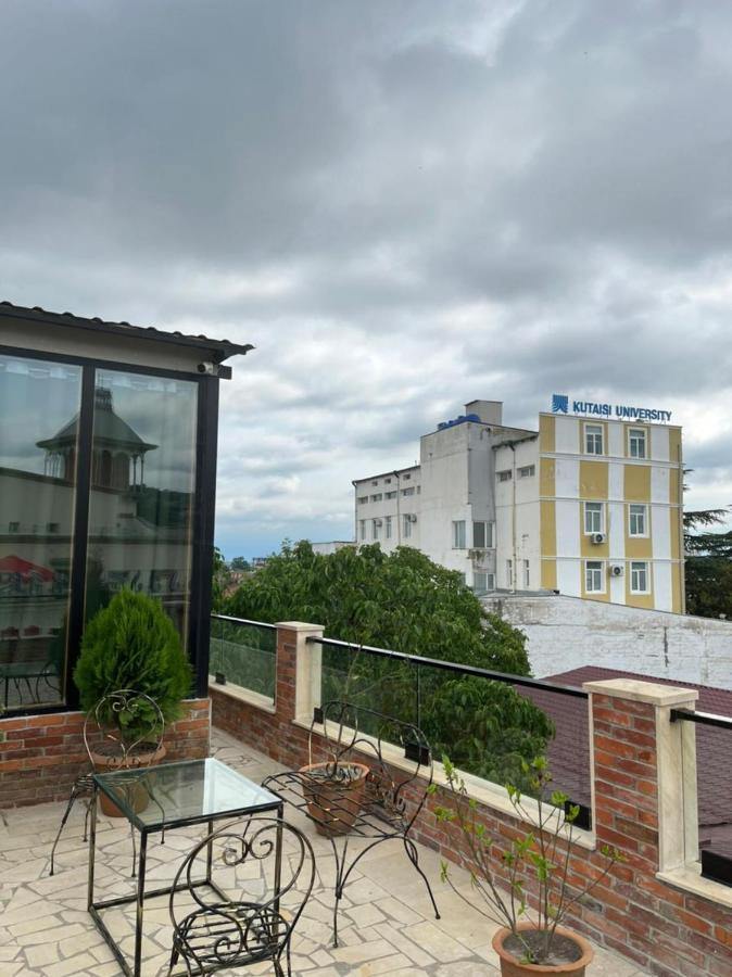 Hotel Verdzi Kutaisi Bagian luar foto